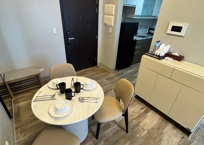 Havenest Gentry Manor 1br With Pool, Near Okada And Moa Apartment *