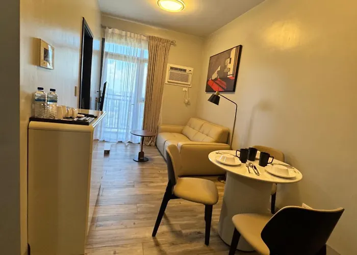 Apartment Havenest Gentry Manor 1br With Pool, Near Okada And Moa