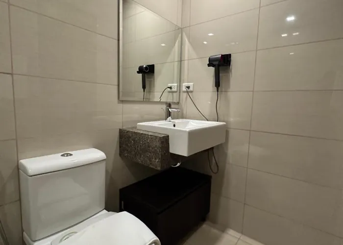 Apartment Havenest Gentry Manor 1br With Pool, Near Okada And Moa *