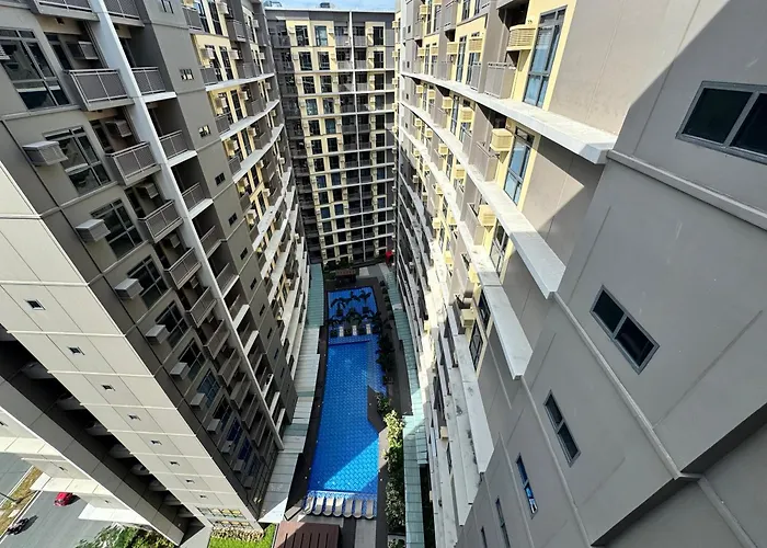 Apartment Havenest Gentry Manor 1br With Pool, Near Okada And Moa Manila