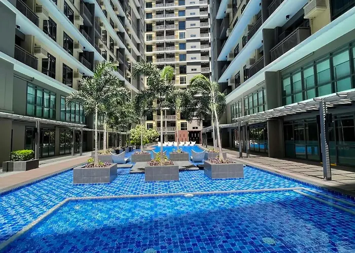 Apartment Havenest Gentry Manor 1br With Pool, Near Okada And Moa Manila